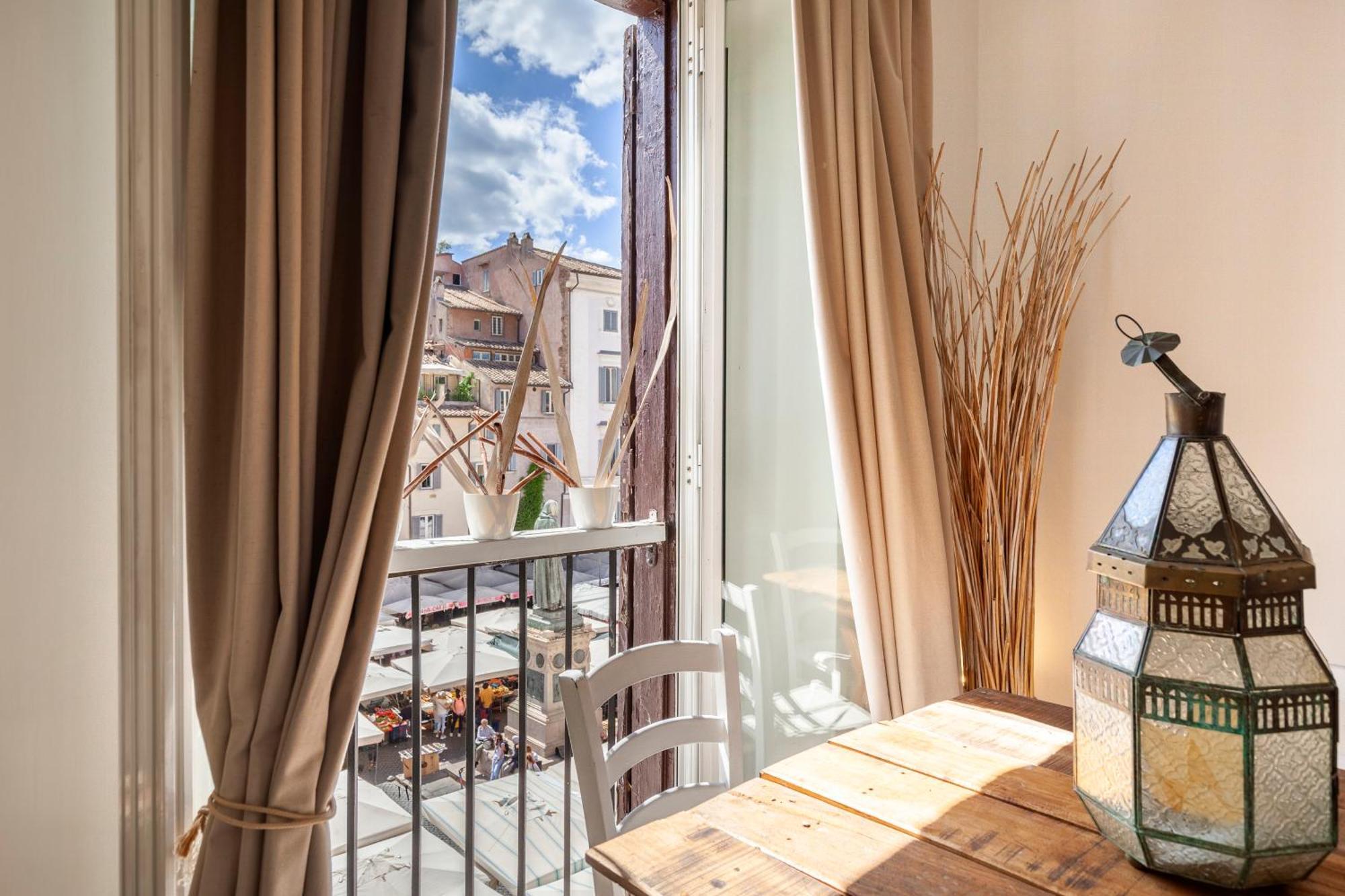 Campo Dei Fiori Holiday Home Rome Bagian luar foto
